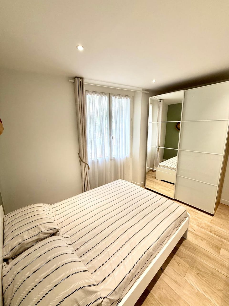 "Le Nid Douillet" 6 personnes de 60m2 au coeur de ville avec terrasse, parking gratuit Apartment in Saint-Raphael