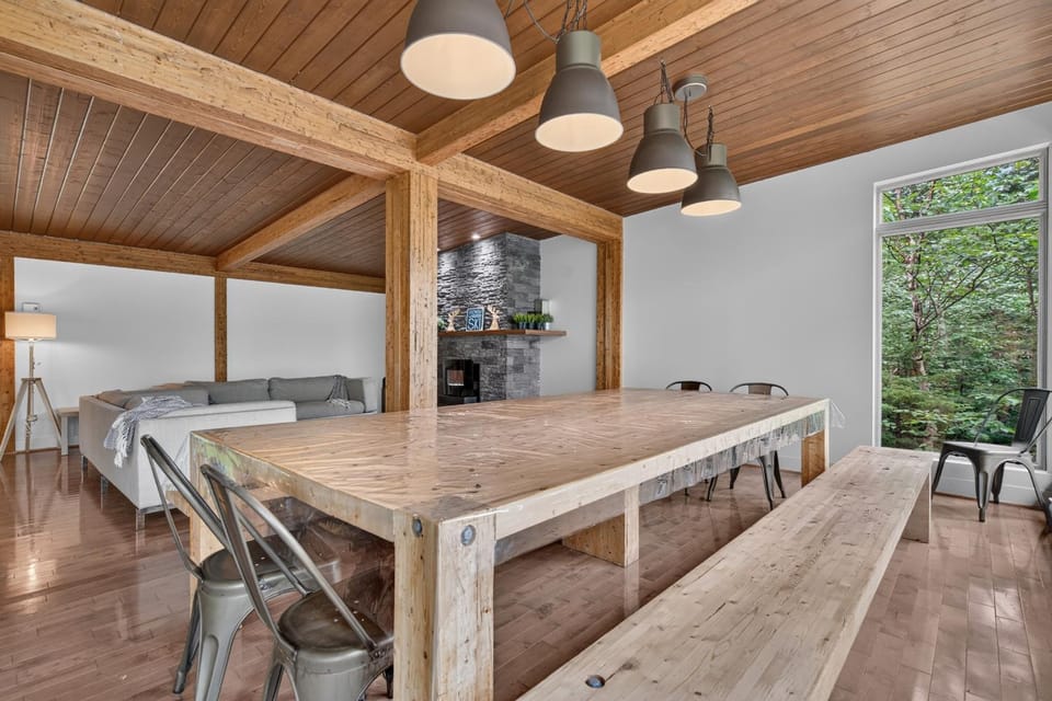 View (from property/room), Decorative detail, Dining area, fireplace