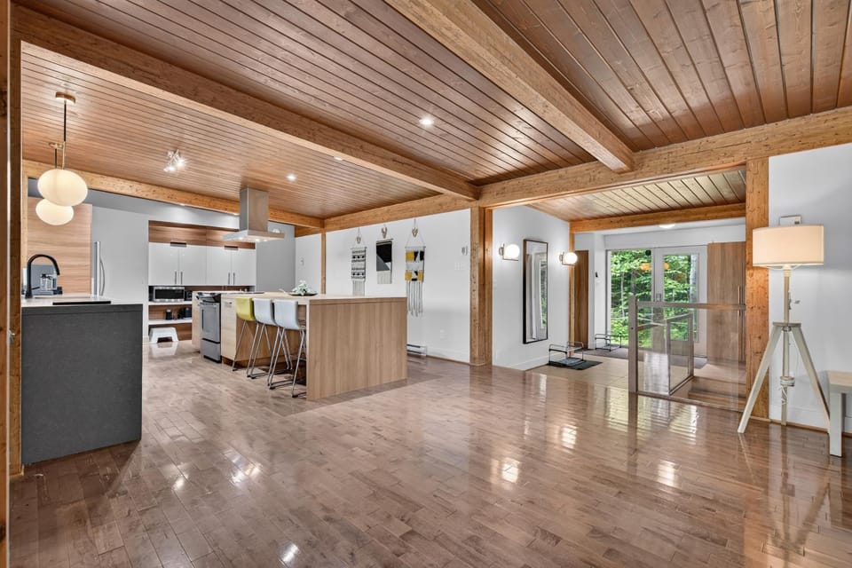 Natural landscape, View (from property/room), Kitchen or kitchenette, Living room, Photo of the whole room, Seating area