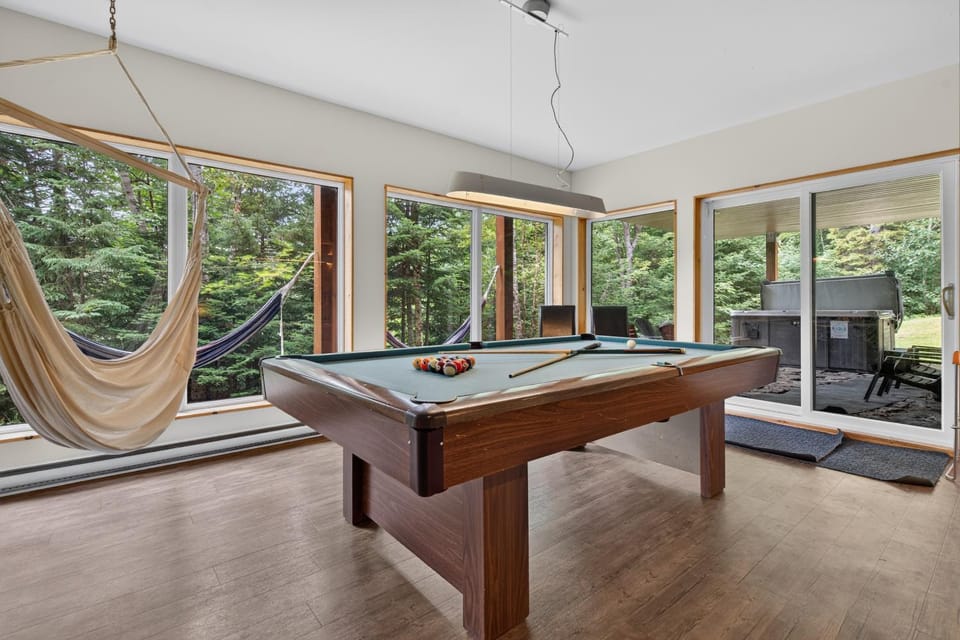 Patio, Natural landscape, Billiard, Game Room, View (from property/room), Seating area
