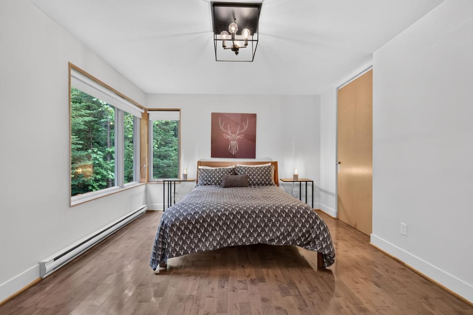Bed, Natural landscape, View (from property/room), Bedroom