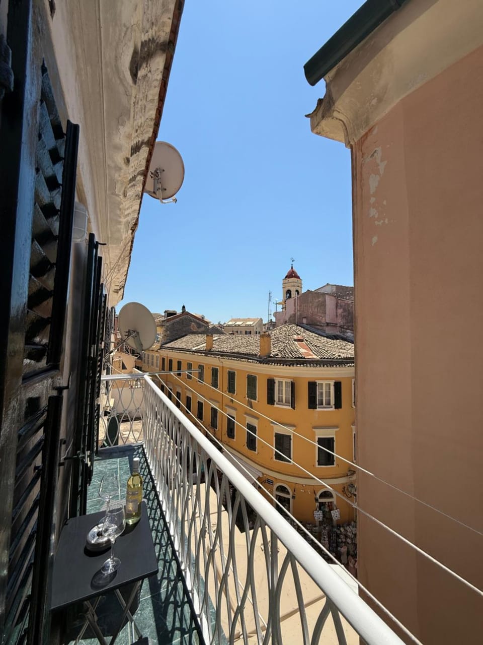 View (from property/room), Balcony/Terrace, City view