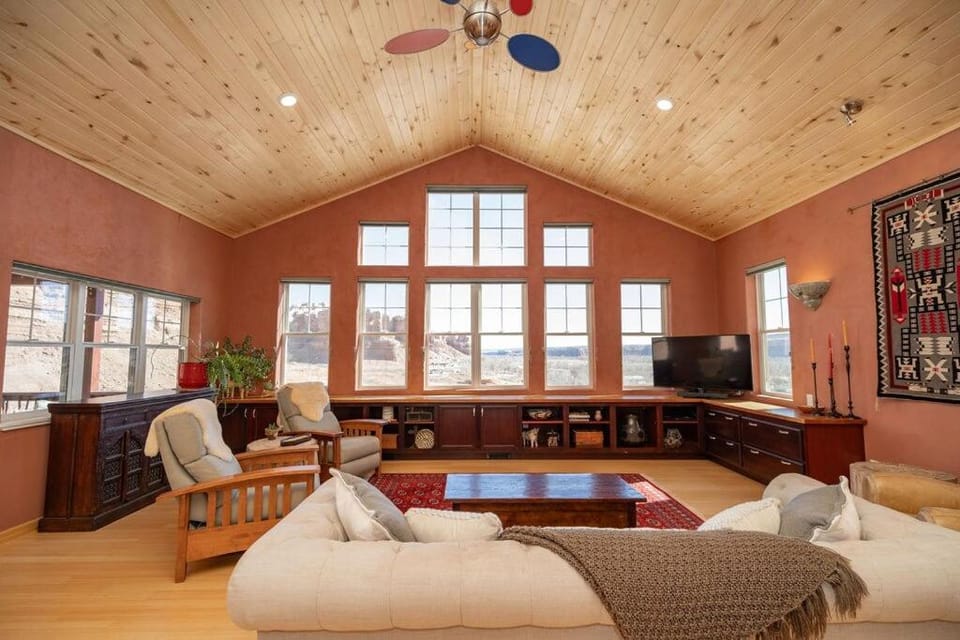 The Retreat at Calf Canyon House in Bluff