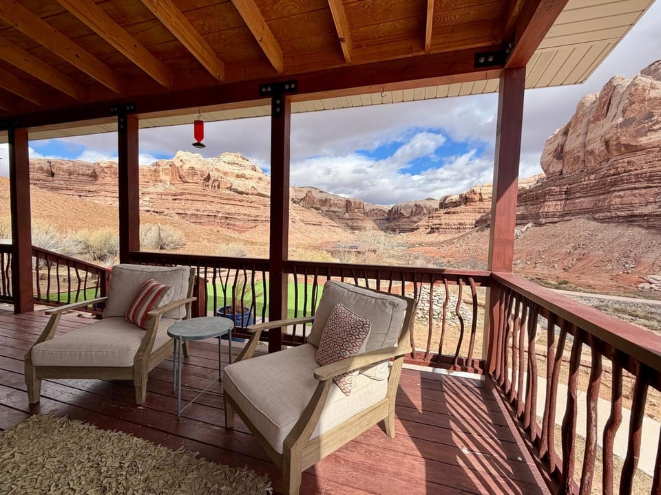 The Retreat at Calf Canyon House in Bluff
