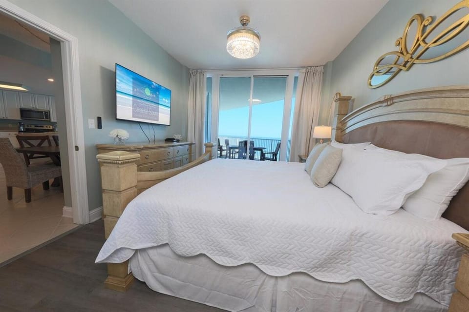 Lighthouse 715 3 Bed, 3 Bath - 3 Pools Right on Beach Walk to Hangout Apartment in Gulf Shores