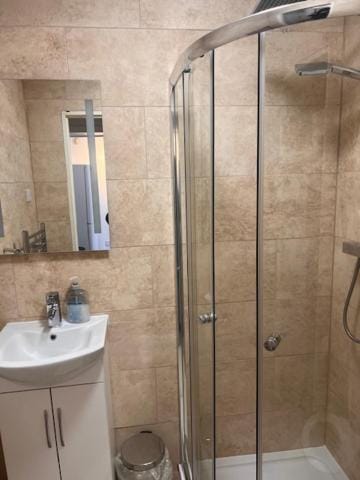 House of Nico Vacation rental in Corby