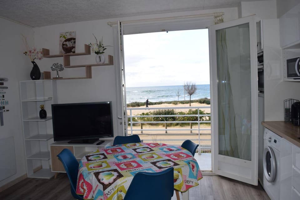 Natural landscape, TV and multimedia, View (from property/room), Balcony/Terrace, Kitchen or kitchenette, Dining area