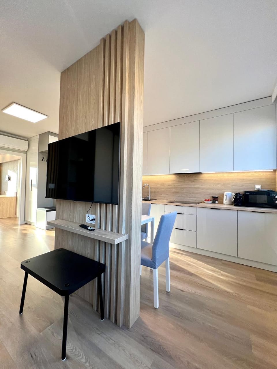 TV and multimedia, oven
