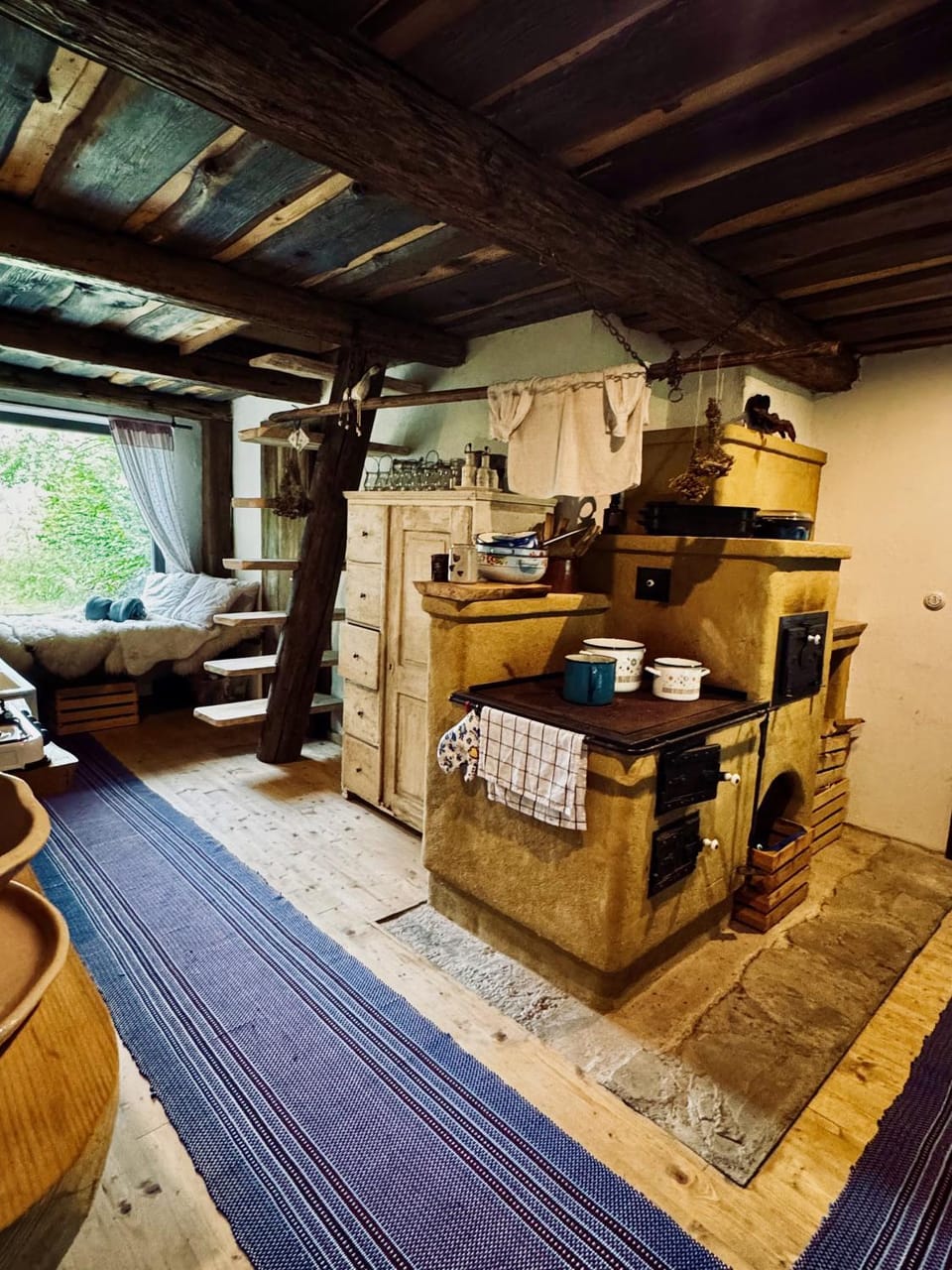 Na samote pod skalou - digitálný detox Chalet in Slovakia