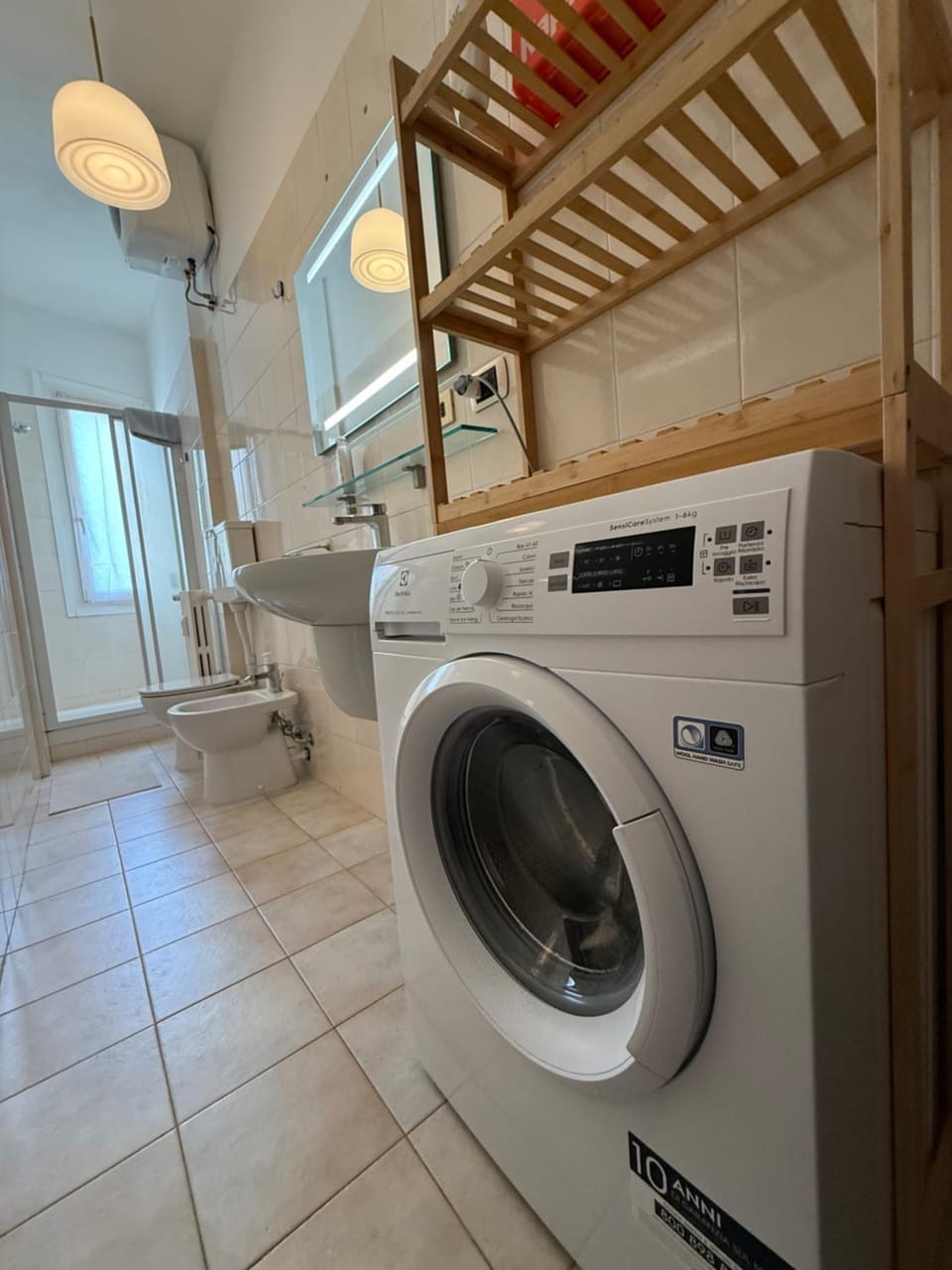 Bathroom, washing machine