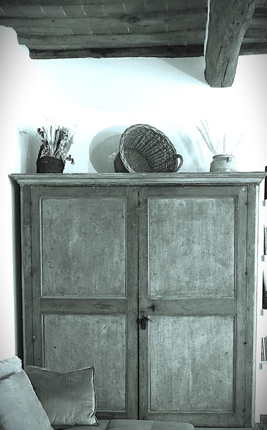 wardrobe