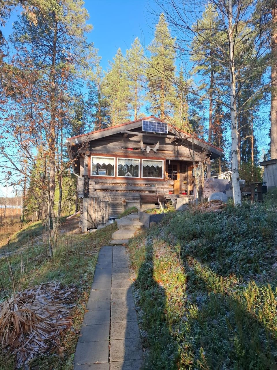 Traditional Lakeside Cabin Cabin in Lapland