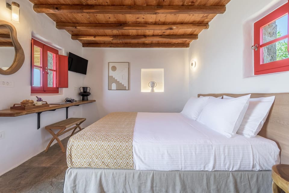 Marketos Windmill House Apartment in Milos
