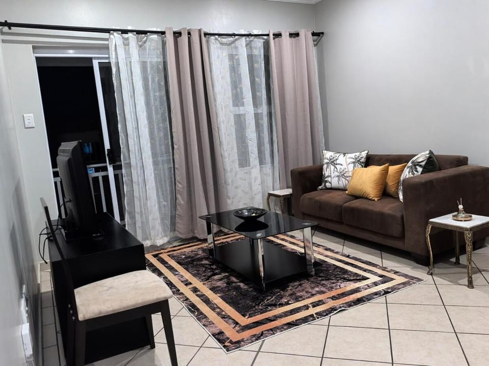 Your Perfect Escape with Breathtaking Lake Views Apartment in Pretoria