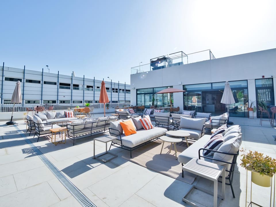 Patio, Balcony/Terrace, Living room, sunbed