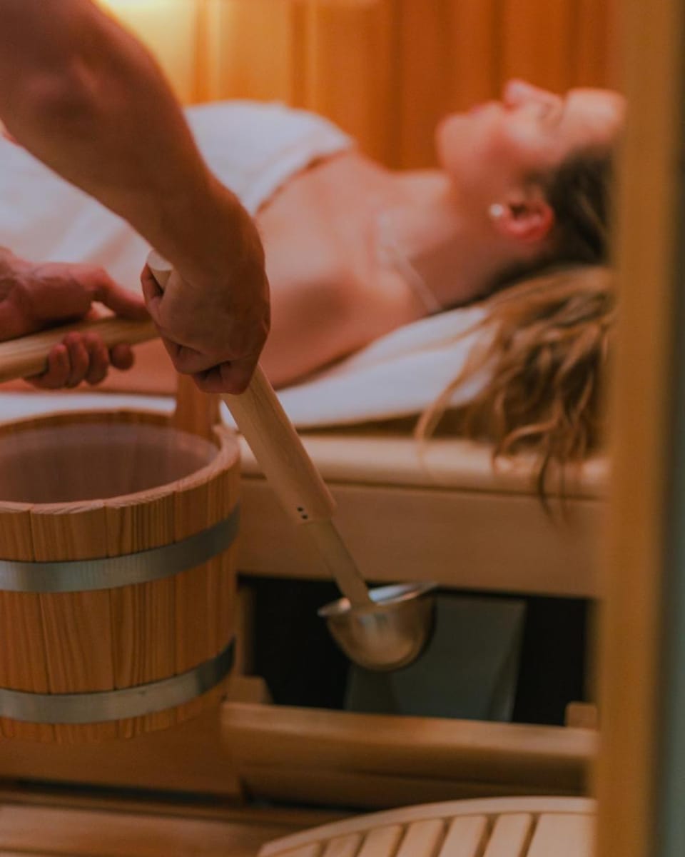 People, Spa and wellness centre/facilities