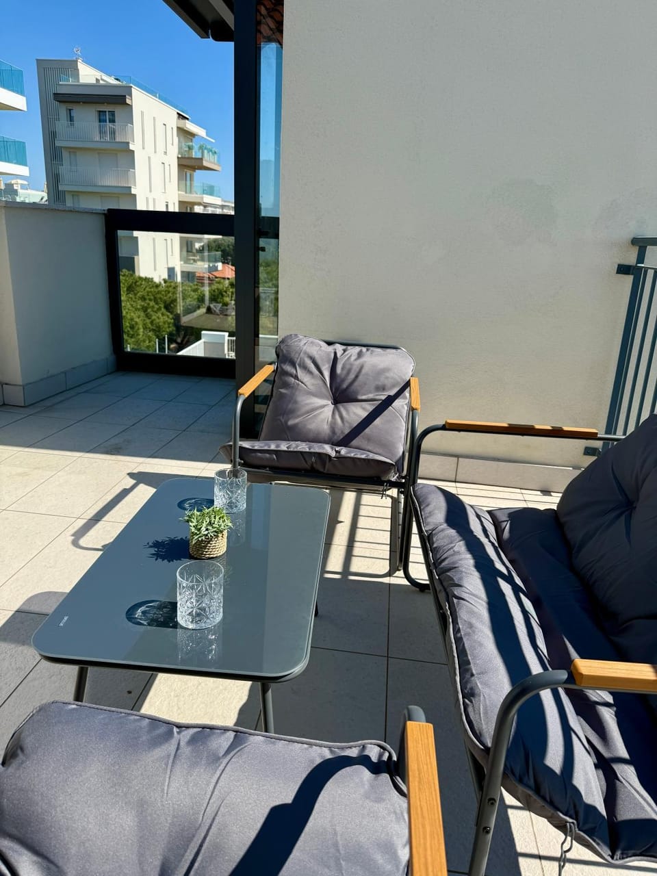 Property building, Balcony/Terrace