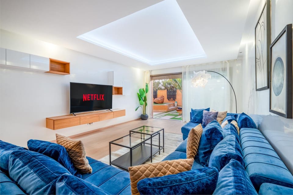 Communal lounge/ TV room, TV and multimedia, Living room, Seating area
