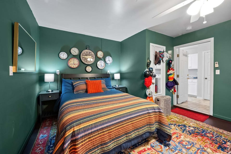 5 O'Clock Somewhere - Hot Tub Pool Fire Pit House in Fredericksburg