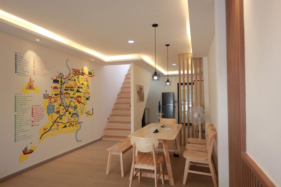 Communal lounge/ TV room