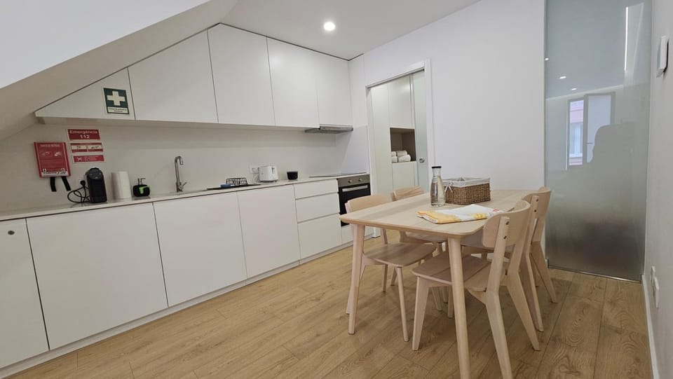 Kitchen or kitchenette, Living room, Dining area, oven, stove