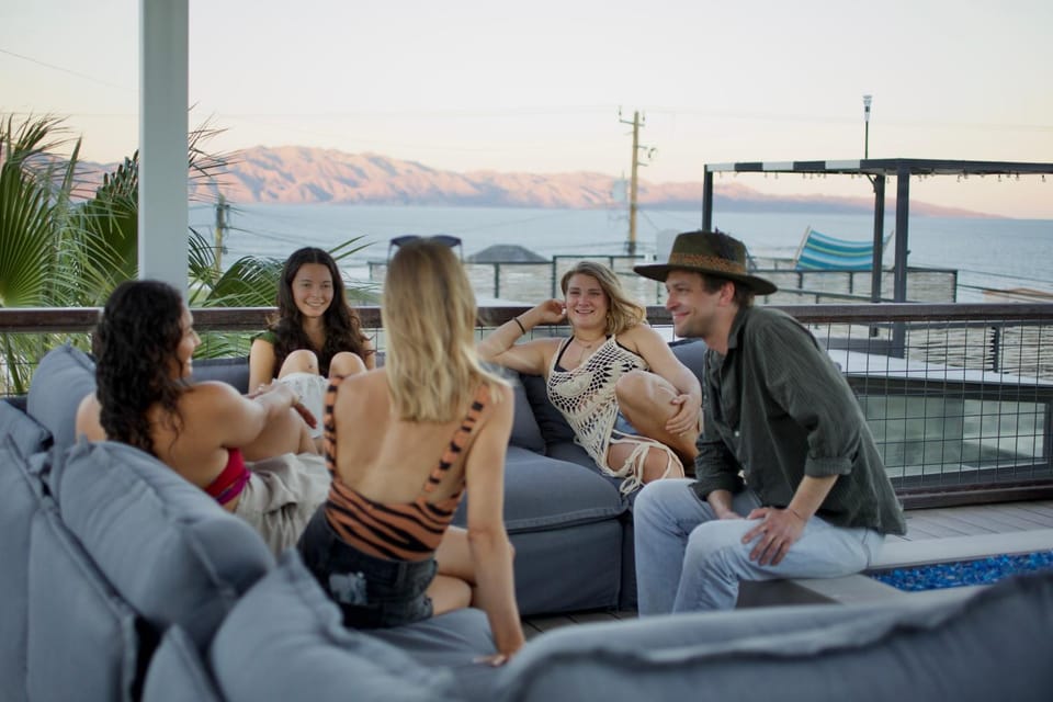 20-30 Knots- 5BR4BA Game Night Villa Hot Tub House in Baja California Sur
