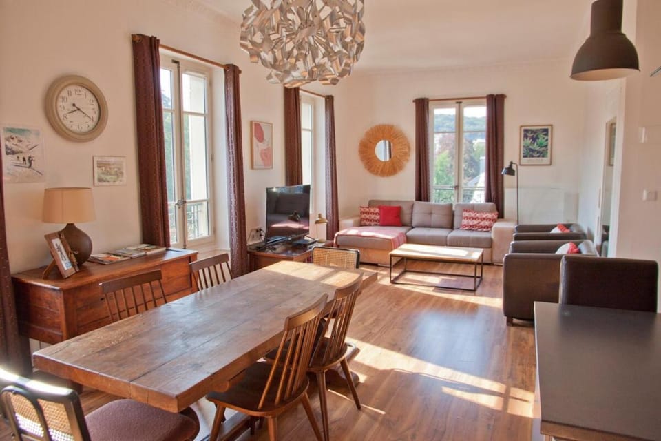 Charmant T3 ,100m2, centre ville, classé 3 étoiles Apartment in Aix-les-Bains