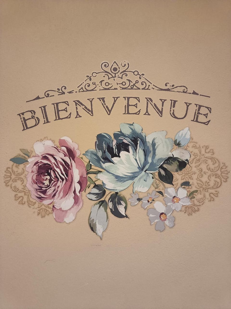 Decorative detail, Text overlay