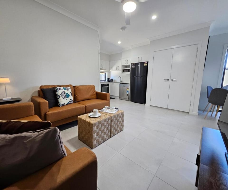 RedFlamesRetreat-Gables-Box Hill-Marayla-Family Friendly-Free Parking & Wifi Apartment in Sydney