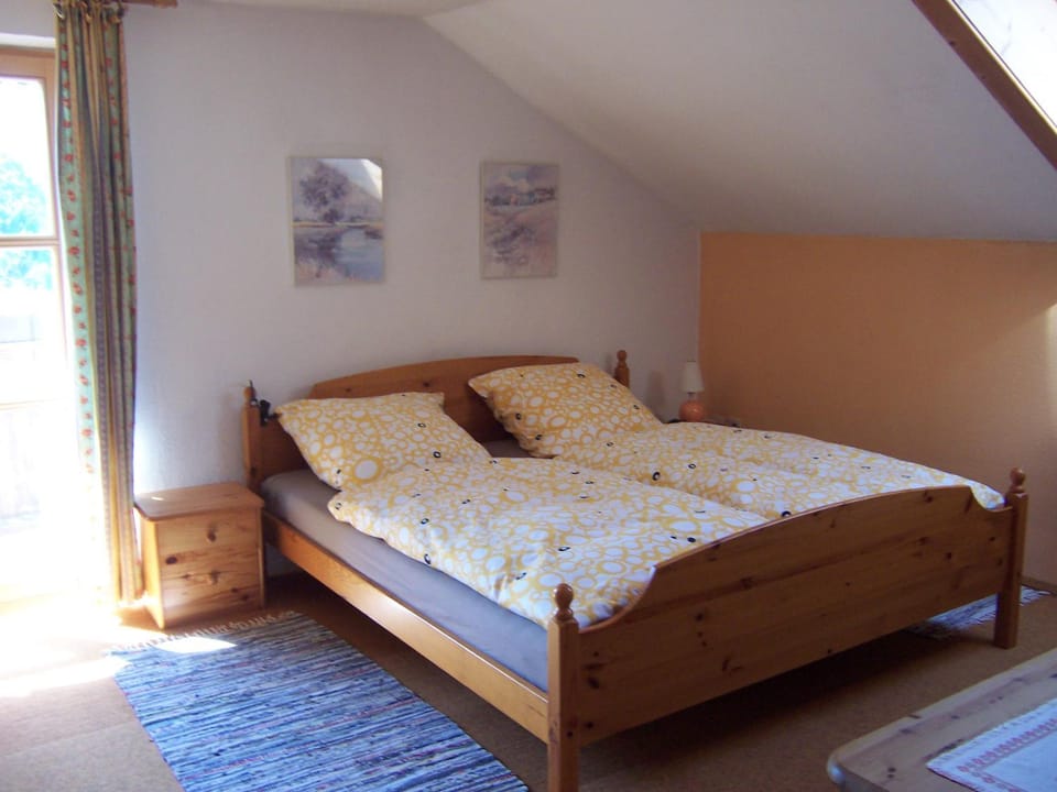 Bed, Photo of the whole room