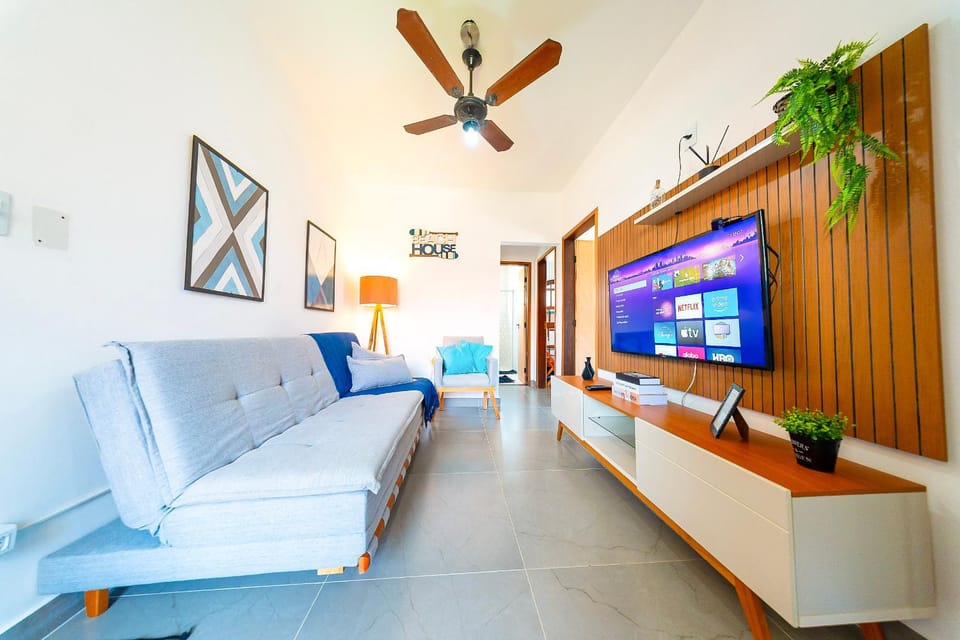 350m Tenório e Grande até 8 pessoas - 2 qtos com ar, todo reformado com churrasqueira e kit praia Apartment in Ubatuba