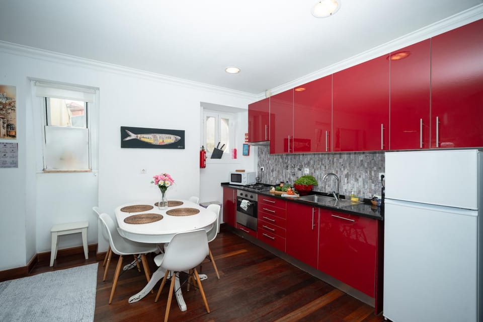 Kitchen or kitchenette, Living room, Dining area