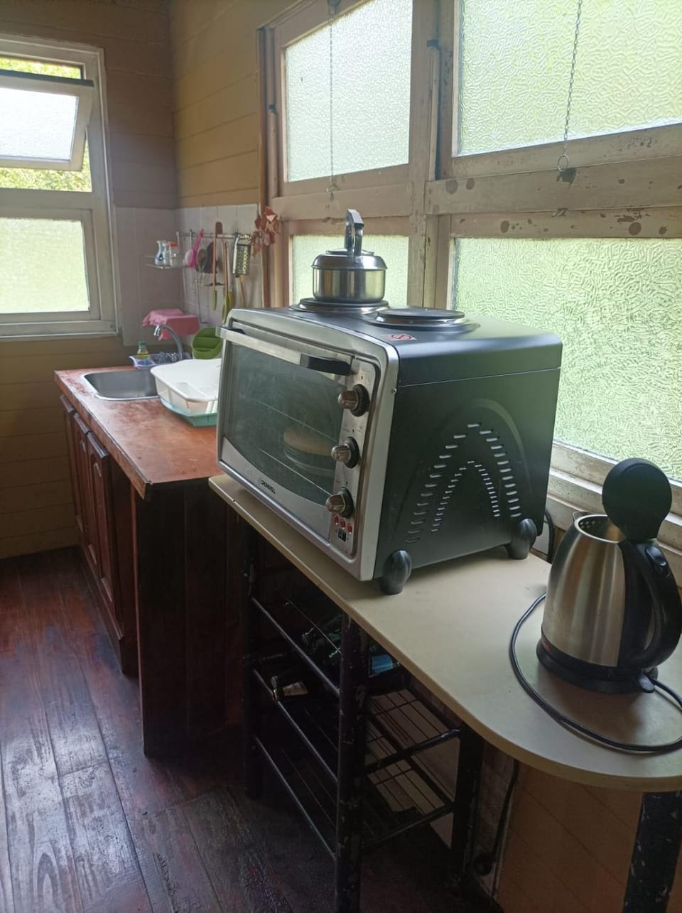 Coffee/tea facilities, Kitchen or kitchenette, toaster