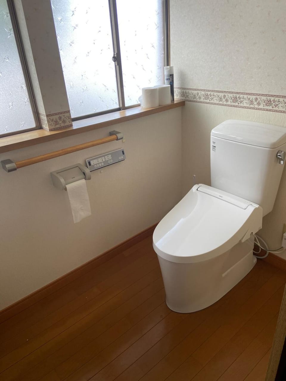 湖を望む一軒家 Apartment in Shiga, Japan