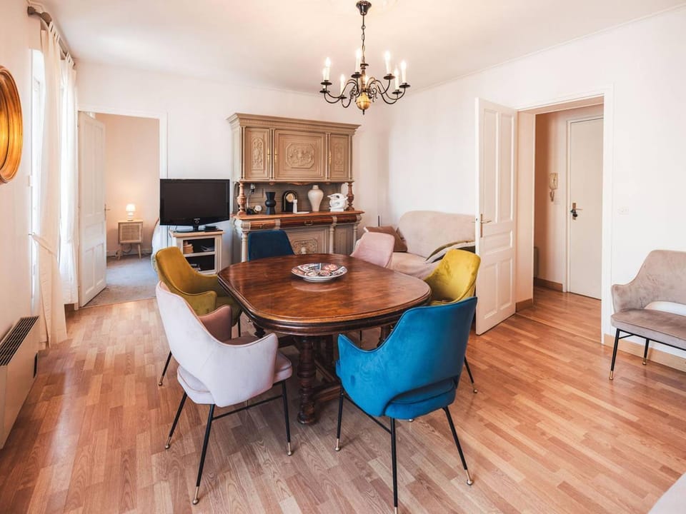 Appartement lumineux 75 m², centre-ville, parking, wifi, 7 couchages - FR-1-821-32 Apartment in Hauts-de-France