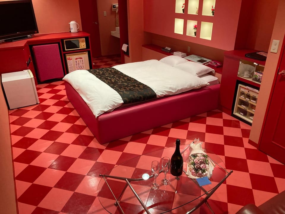 Property building, Photo of the whole room