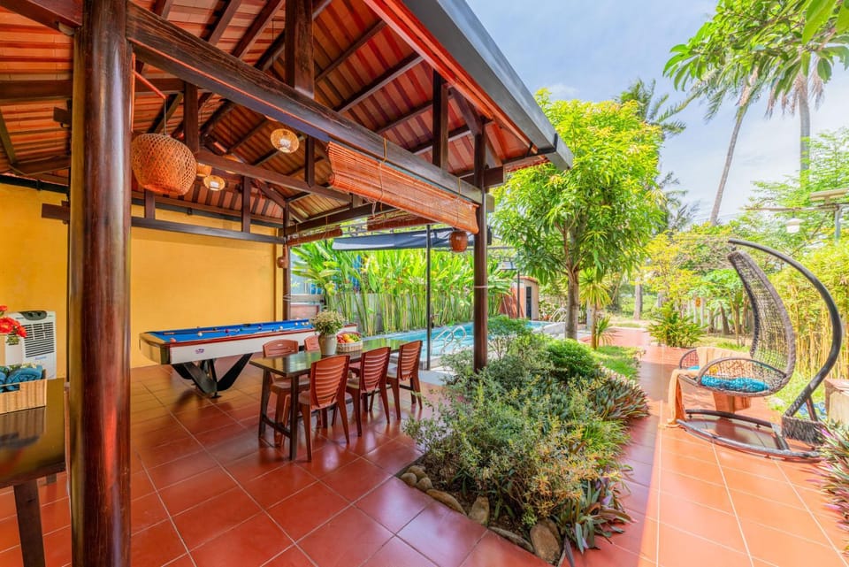 Billiard, Garden view
