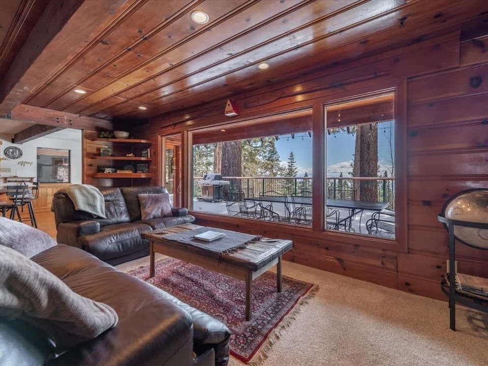 JJs Lakeview Chalet House in Tahoe Vista