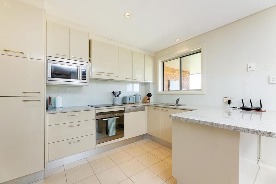 Kitchen or kitchenette, oven, stove