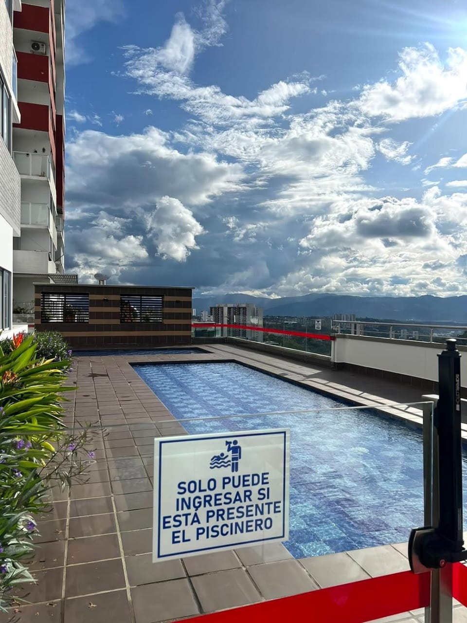 Swimming pool, Swimming pool