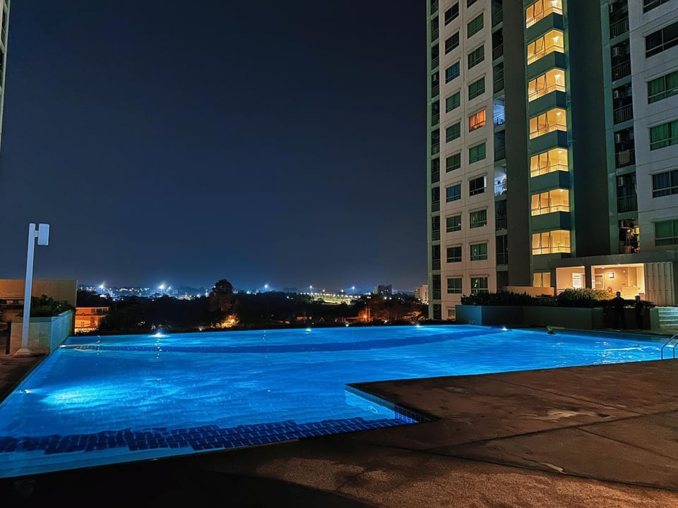Night, Swimming pool