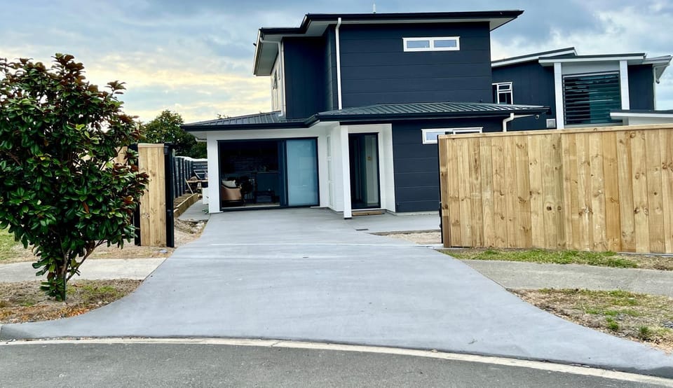 Brand new Lakeside cozy home House in Taupo
