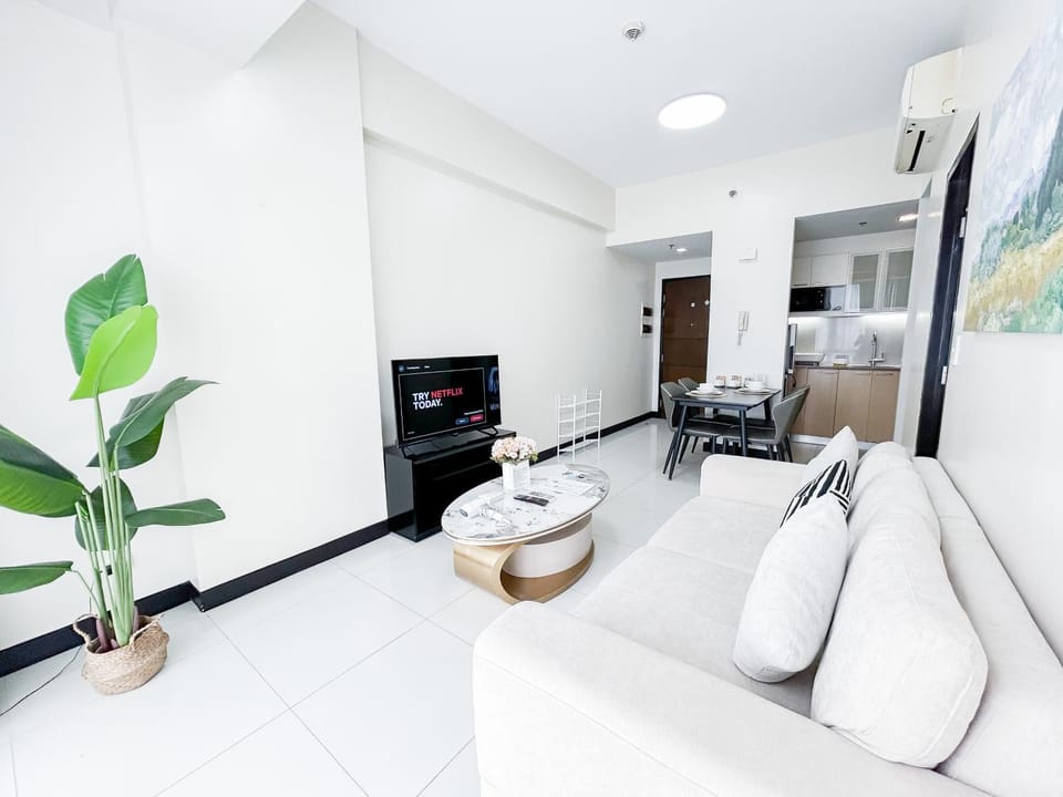 Corner Unit in OPR #8 Apartment in Lapu-Lapu City