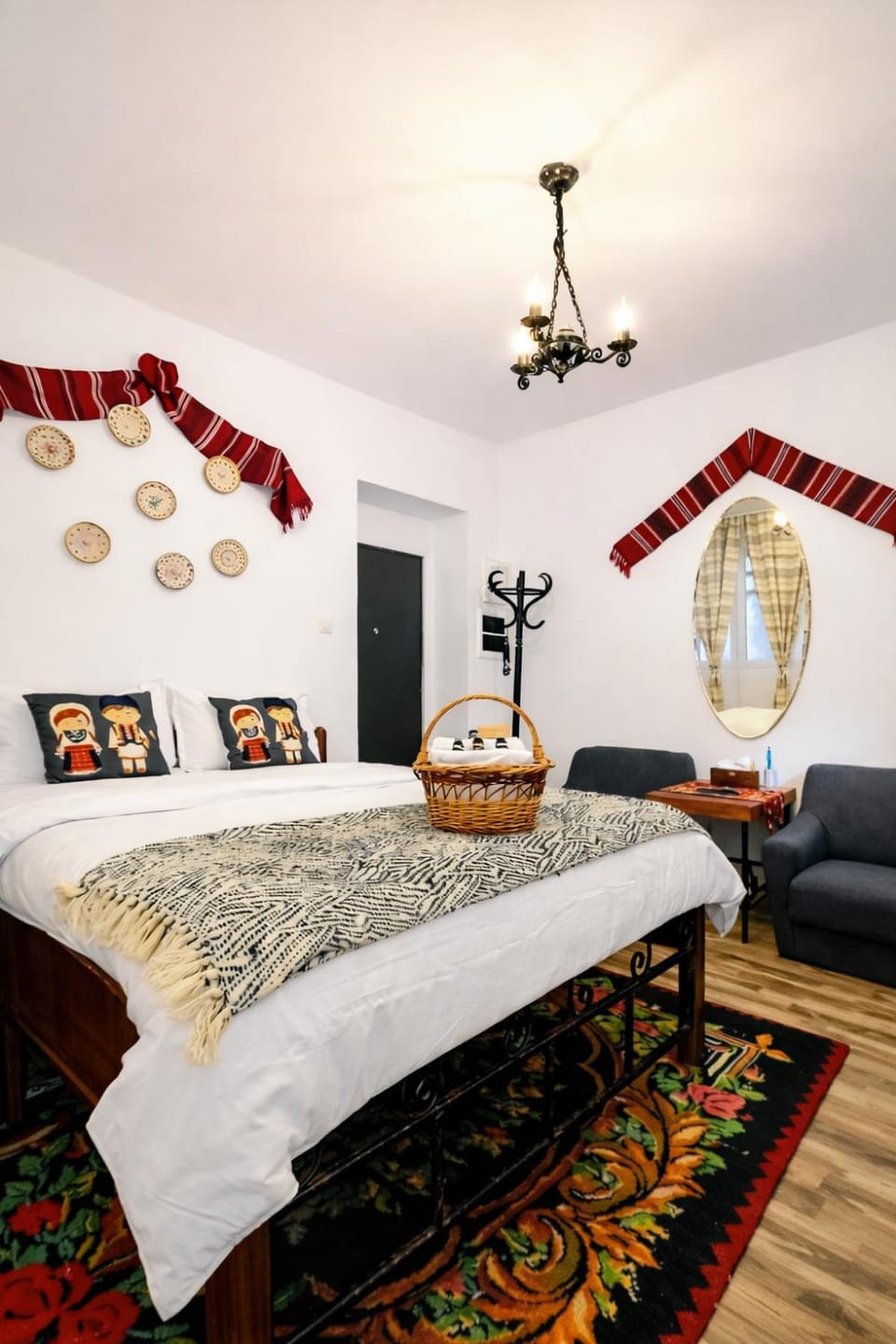 Central Bucharest Romanian Spirit Apartment in Bucharest