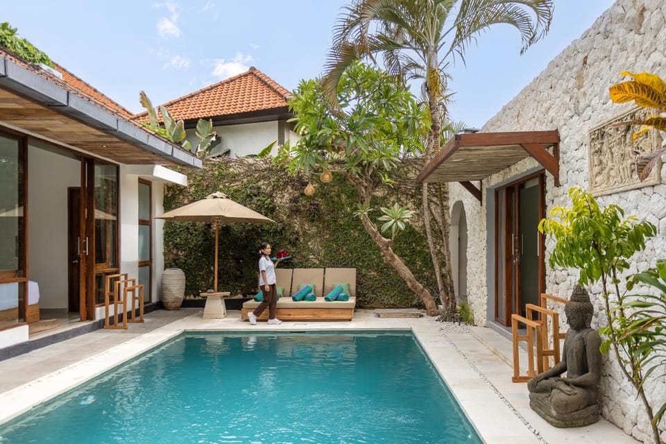 Pool view, Swimming pool