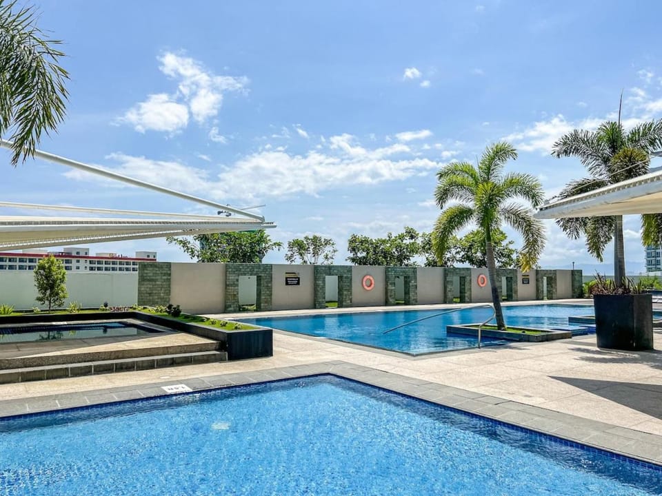 High Ceiling 1BR OPR #7 Apartment in Lapu-Lapu City