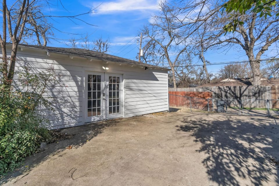 Charming Traditional Home, 5Min To White Rock Lake House in Dallas