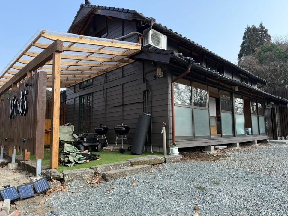 熊本グランピング りぞてぃあら Luxury tent in Fukuoka Prefecture