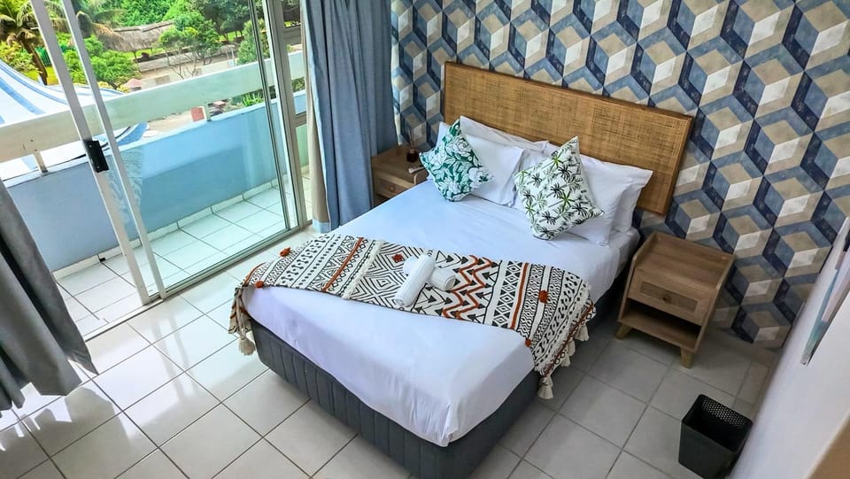 Precious Paradise Beach Condo Apartment in KwaZulu-Natal