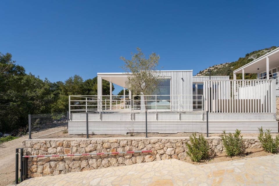 Property building, Spring, Day, Natural landscape, View (from property/room), Balcony/Terrace